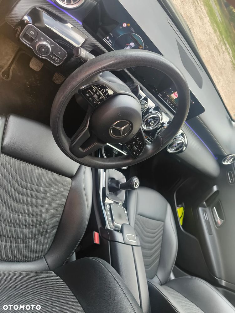Mercedes-Benz CLA - 14