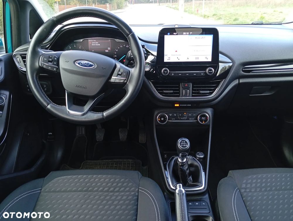 Ford Fiesta 1.0 EcoBoost Hybrid S&S TITANIUM - 8