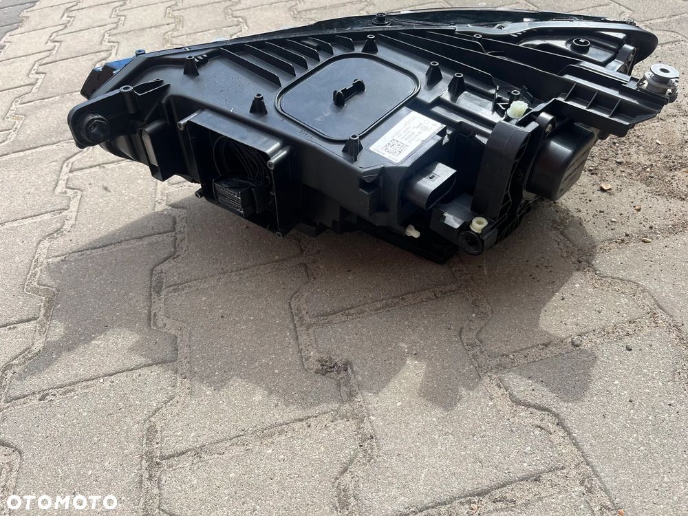 LAMPA VOLKSWAGEN PASSAT B8 2014- 3G1 941 774 D - 3