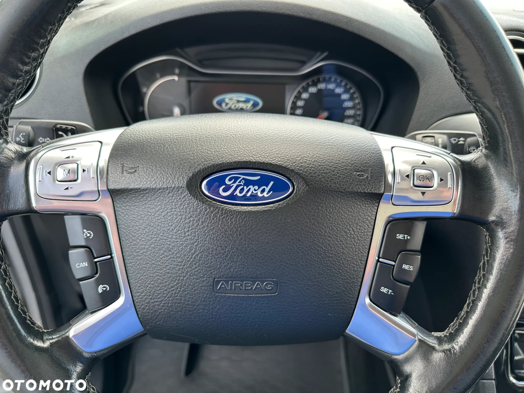 Ford S-Max 2.0 TDCi Titanium - 35