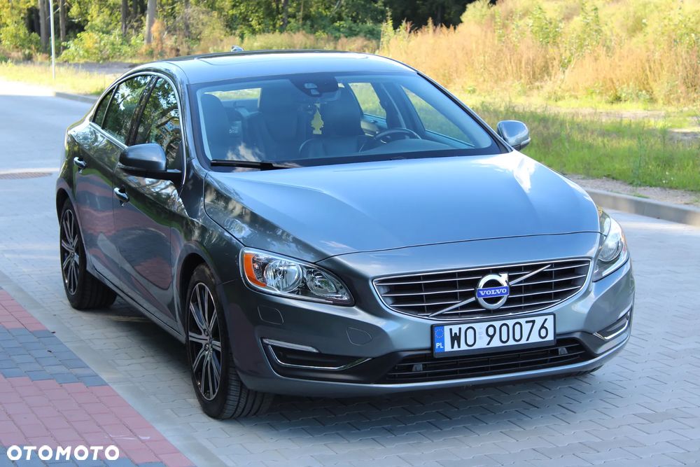 Volvo S60 - 1