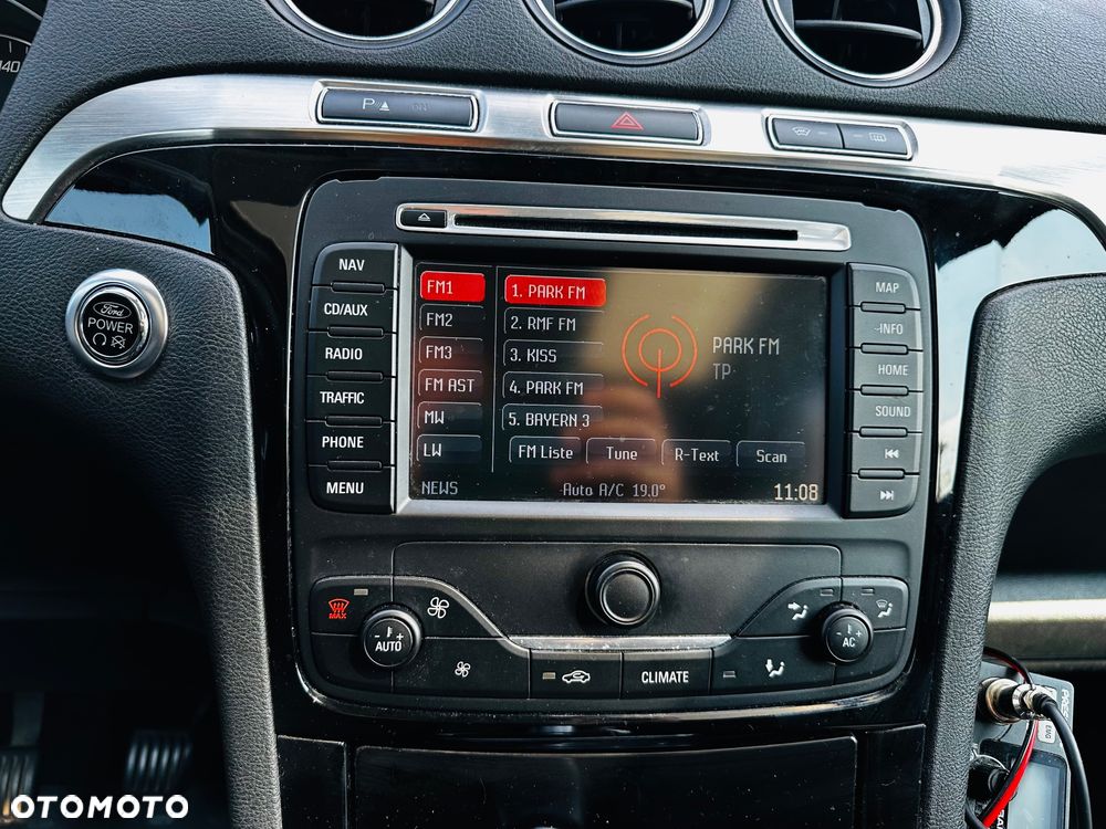 Ford Galaxy 2.2 TDCi Titanium - 12