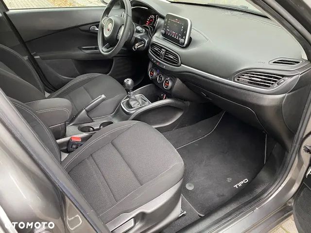 Fiat Tipo 1.4 T-Jet 16v Lounge - 22