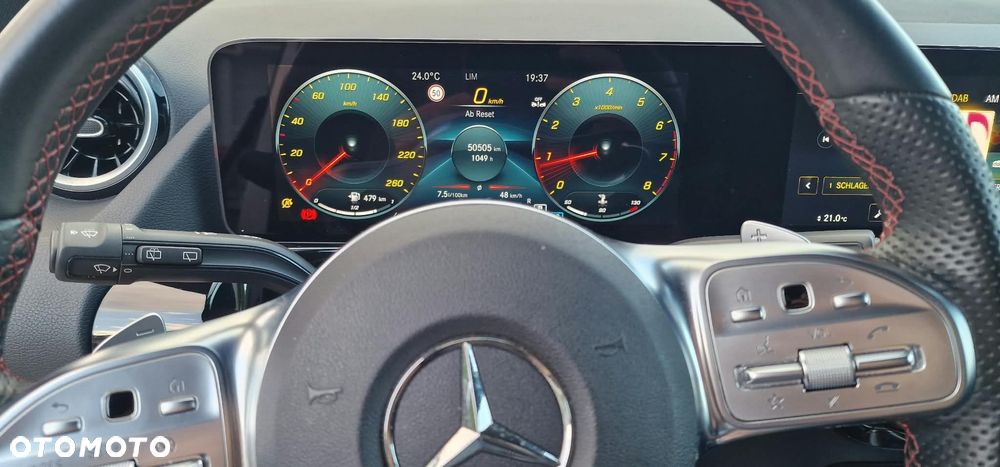 Mercedes-Benz GLA - 10
