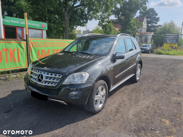 Mercedes-Benz ML 300 CDI BlueEff 4-Matic