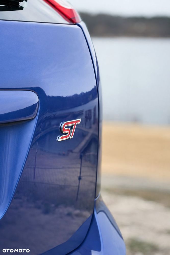 Ford Focus - 11