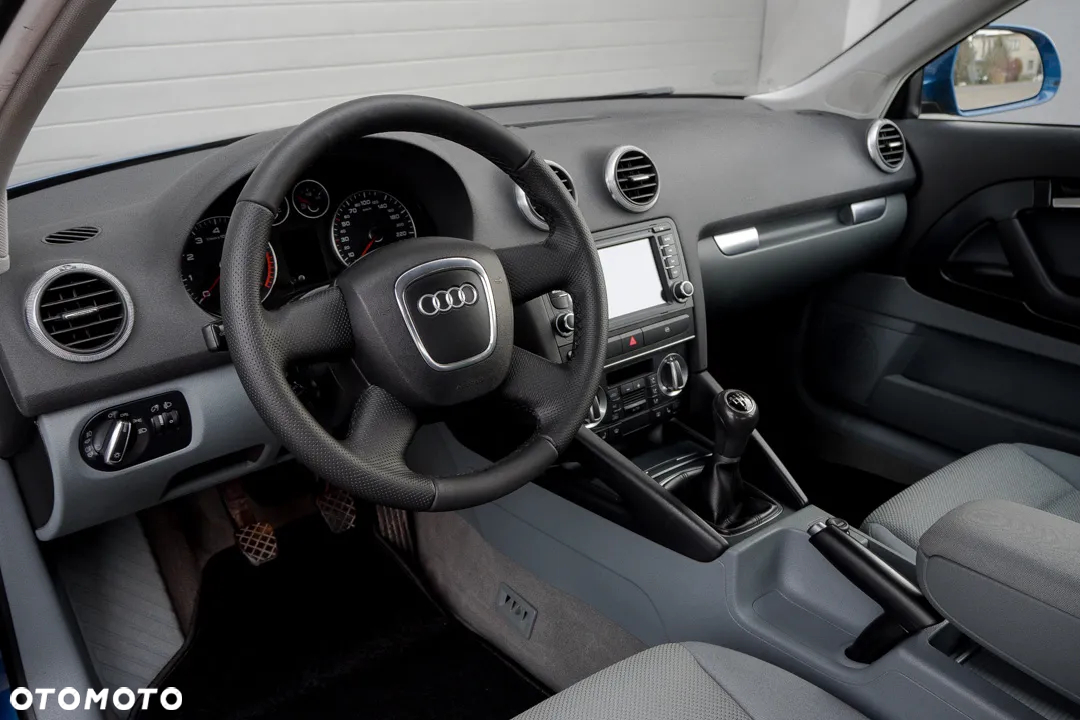 Audi A3 1.6 Attraction - 14