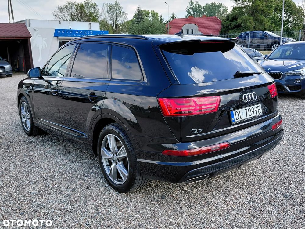 Audi Q7 50 TDI mHEV Quattro S Line Tiptr - 16