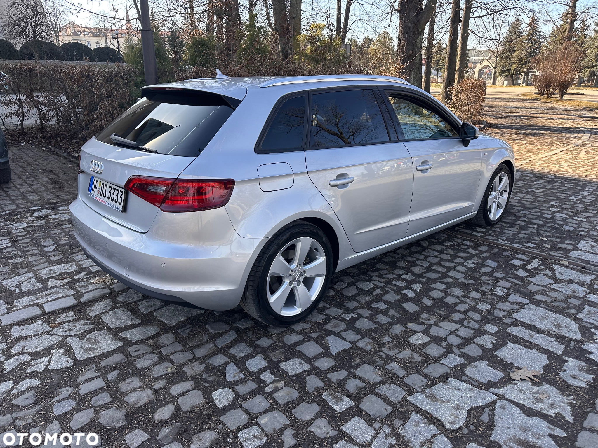 Audi A3 2.0 TDI Sportback quattro S line Sportpaket - 2