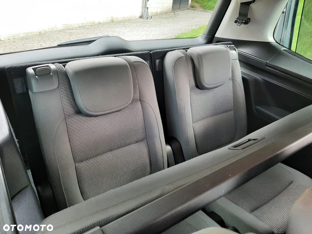Volkswagen Sharan 2.0 TDI DSG BlueMotion Technology Trendline - 23