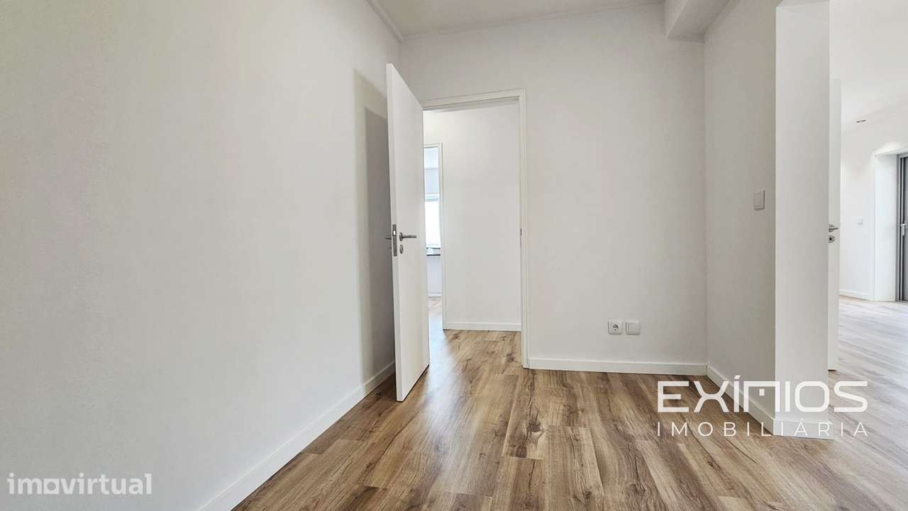 Apartamento T3 remodelado, no Centro da Póvoa de Varzim - Grande imagem: 4/15