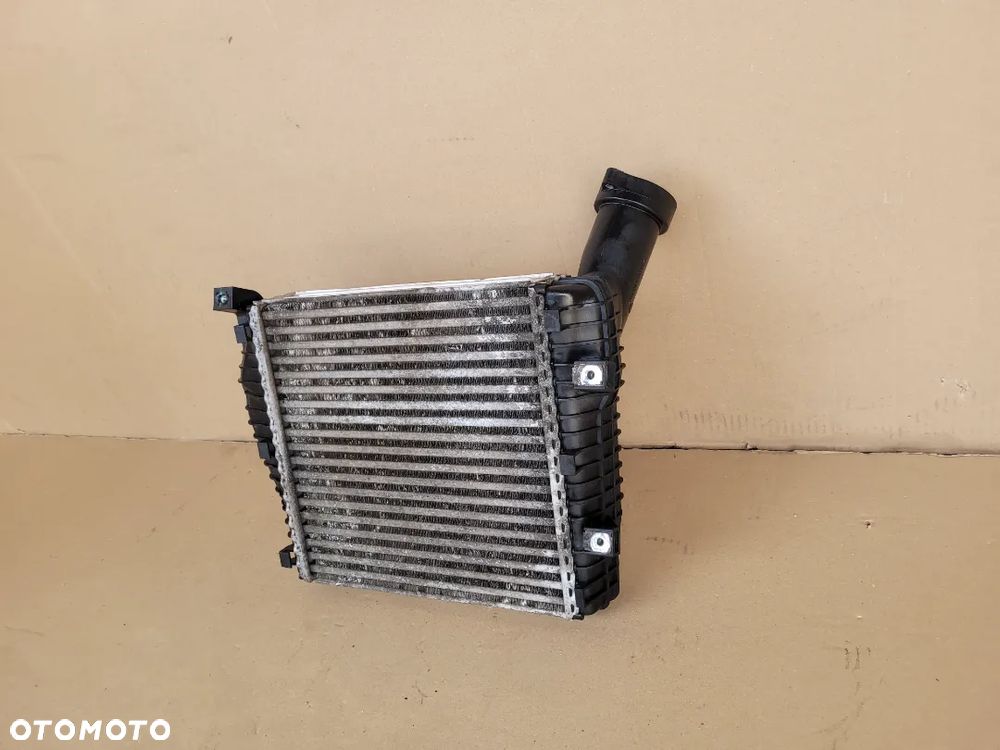 TOUAREG 7P Q7 CAYENNE INTERCOOLER LEWY 7L6145803C - 4