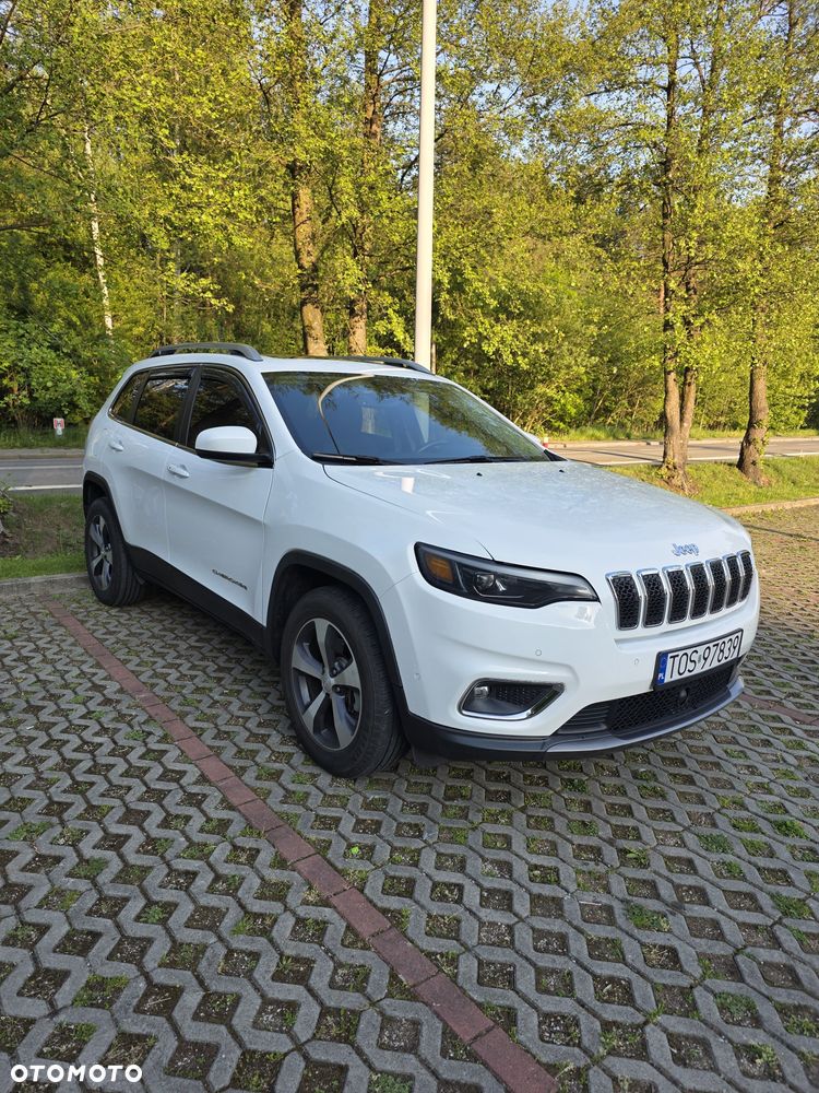 Jeep Cherokee - 1