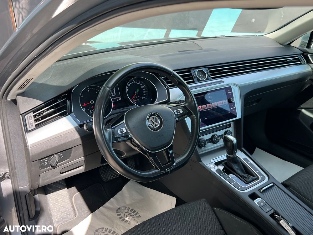 Volkswagen Passat Variant 1.6 TDI (BlueMotion Technology) DSG Comfortline - 10
