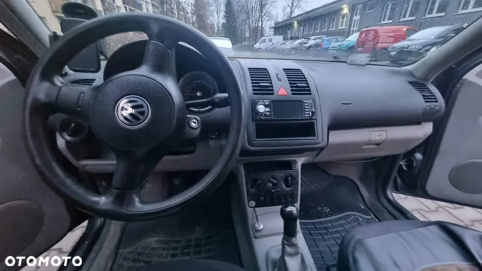 Volkswagen Polo - 5