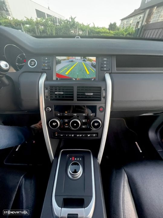 Land Rover Discovery Sport 2.0 TD4 HSE Auto - 8