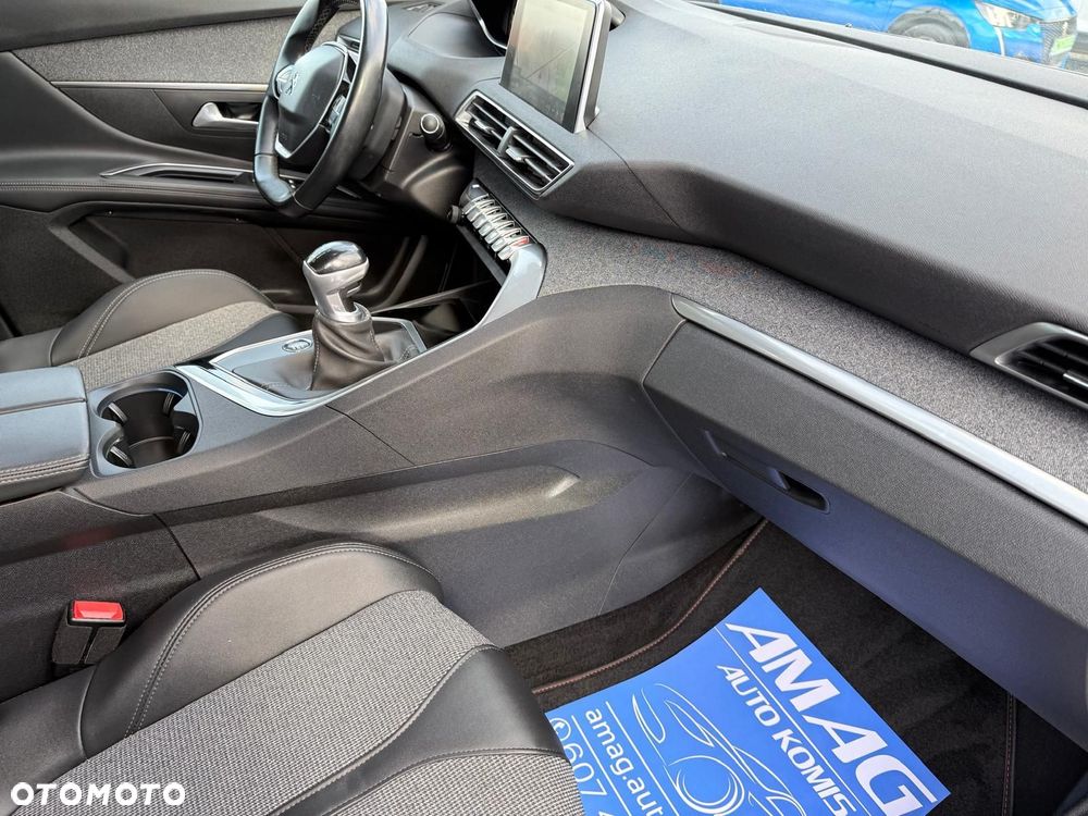 Peugeot 5008 1.2 PureTech Active Pack S&S - 18