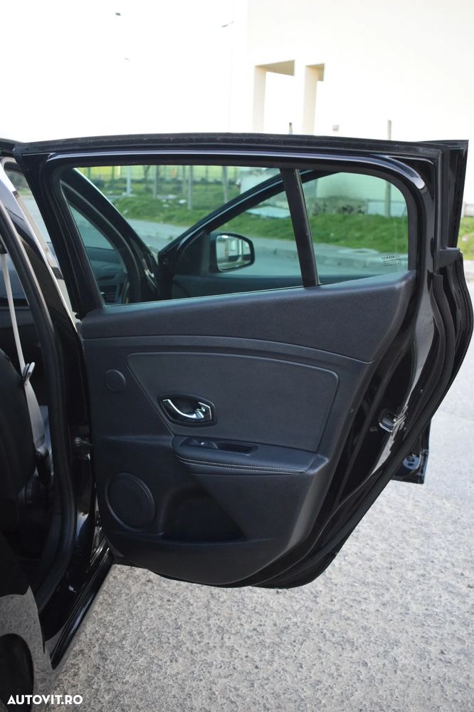 Renault Megane 1.5 dCi Dynamique Aut. - 22