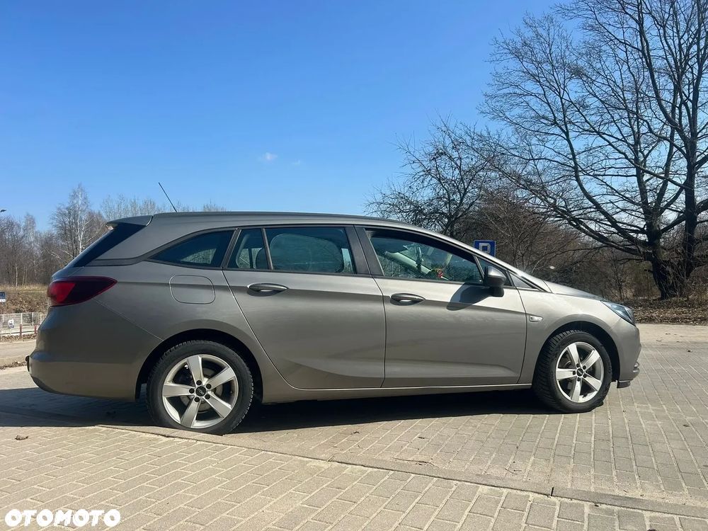 Opel Astra 1.4 T Dynamic - 9