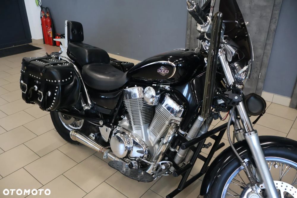 Suzuki VS - 12