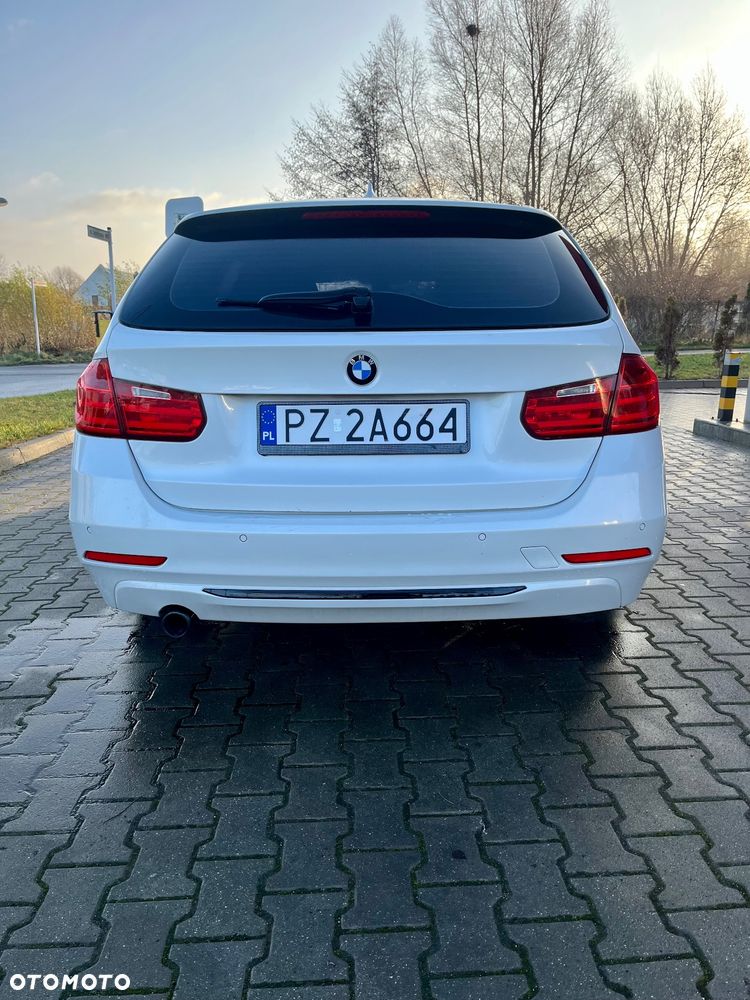 BMW Seria 3 320d - 4