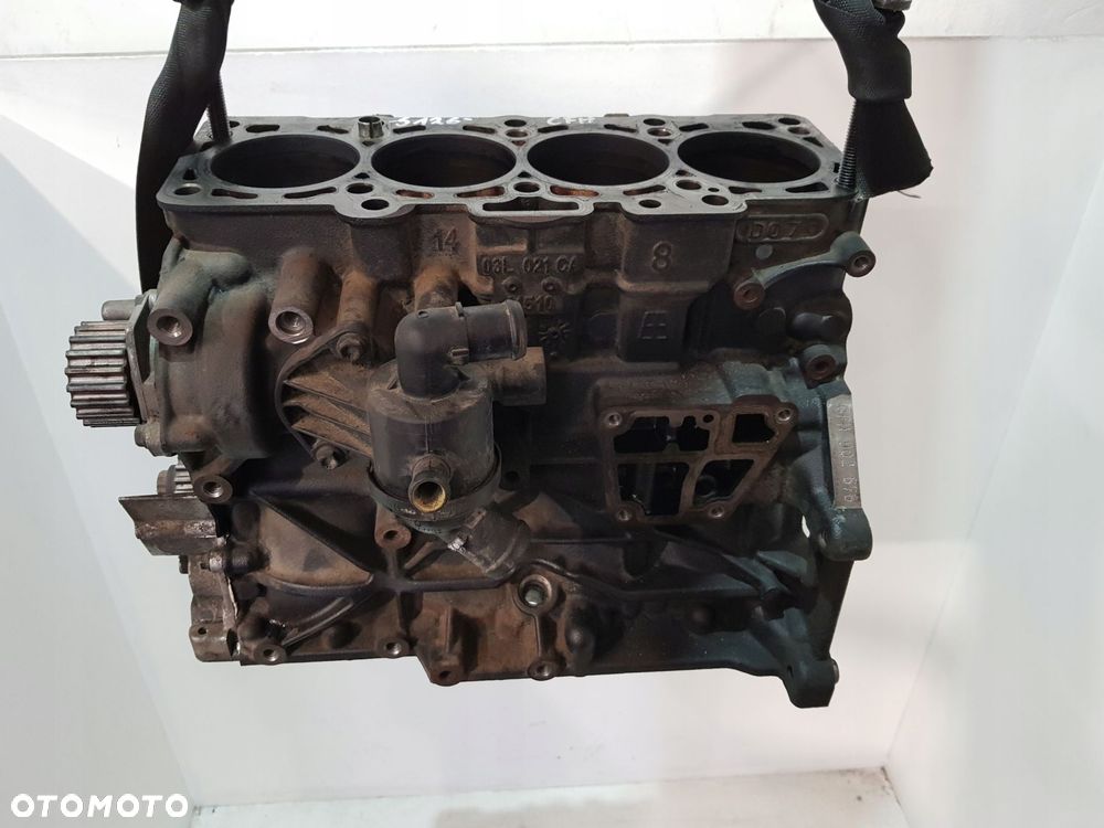 dół silnika blok wał tłoki vw audi skoda seat 2.0 tdi cfh - 2