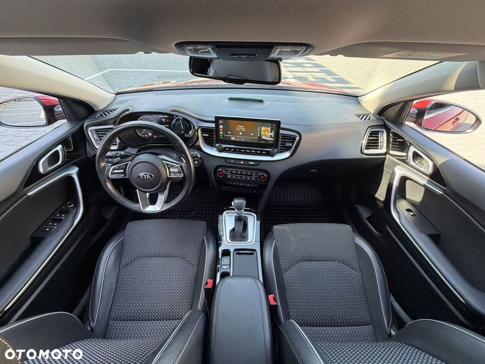 Kia Ceed 1.6 GDI PHEV L Business Line DCT - 23