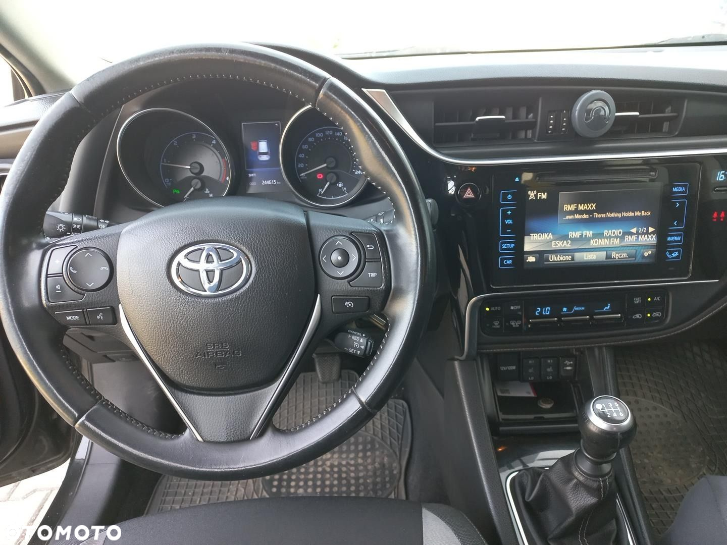Toyota Auris 1.6 D-4D Comfort - 14