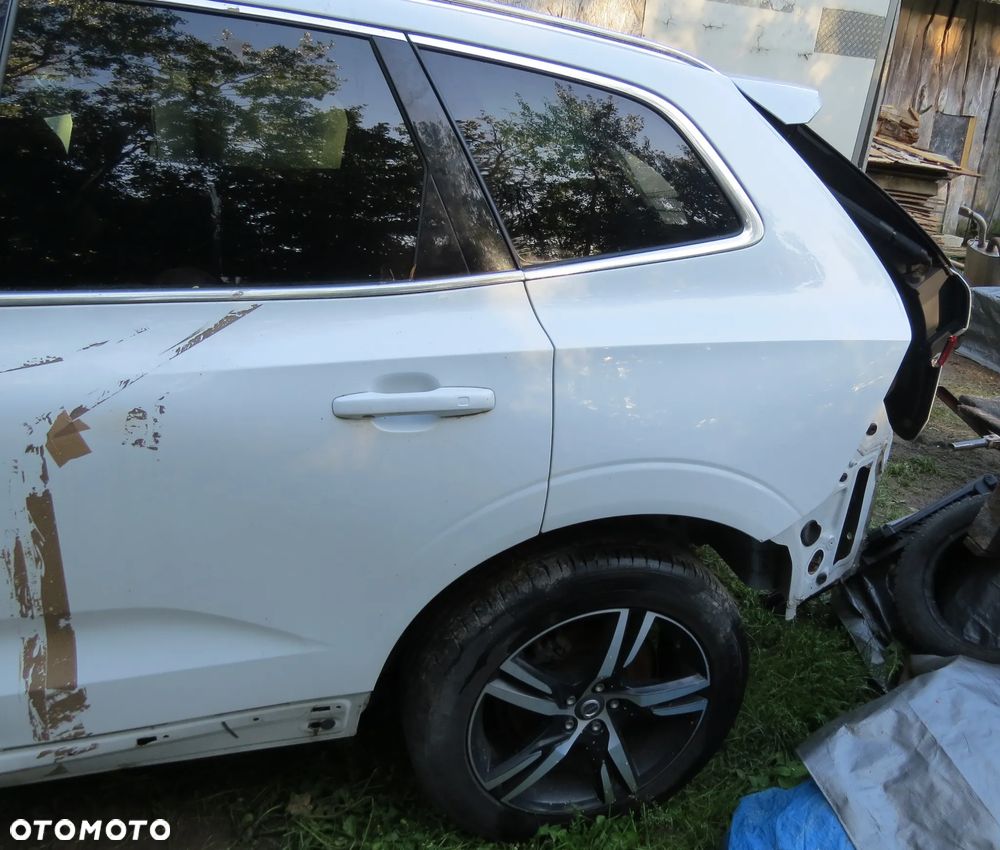 VOLVO XC60 II LAKIER 707-46 2.0 D5 D4204T14 NA CZĘŚCI - 11