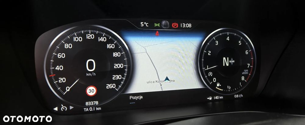 Volvo XC 40 T3 Momentum Pro - 27