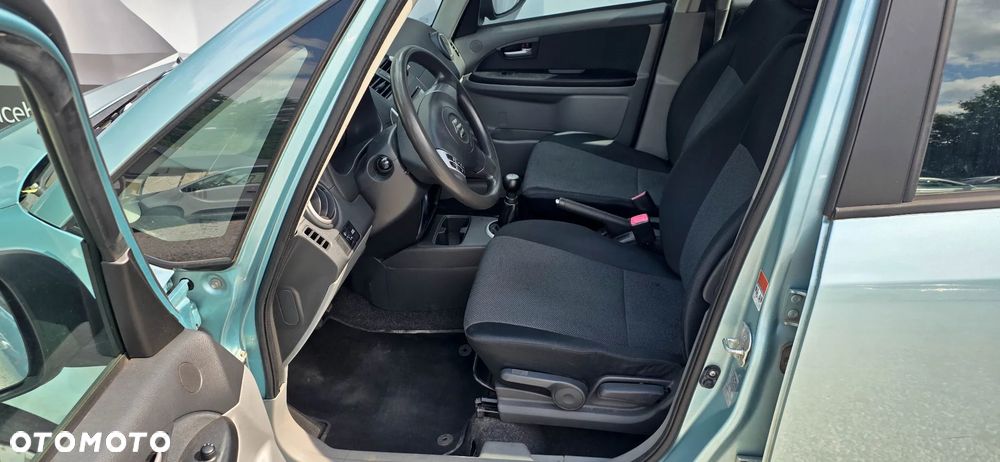 Suzuki SX4 1.6 VVT 4x2 Comfort - 17