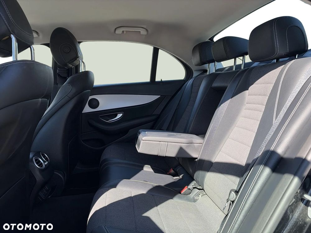 Mercedes-Benz Klasa E 200 d Avantgarde - 15