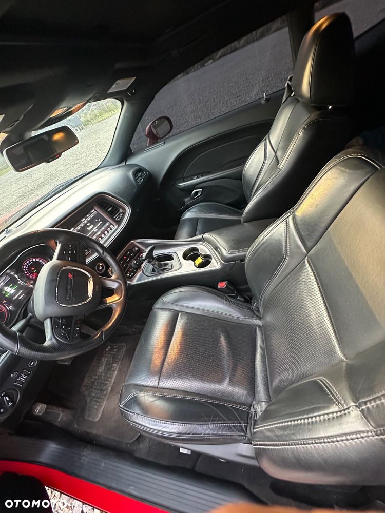 Dodge Challenger 3.6 SXT Plus - 11