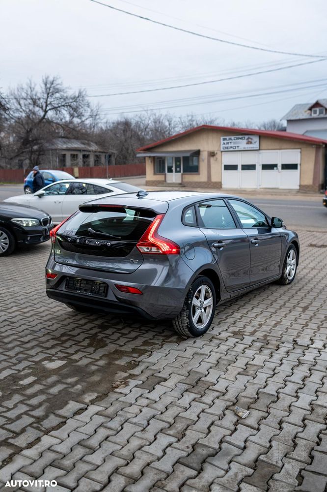 Volvo V40 D2 Kinetic - 5