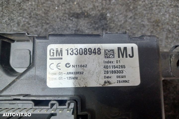 Panou sigurante si relee 13308948 Opel Corsa D [2006 - 2011] Hatchbac - 4