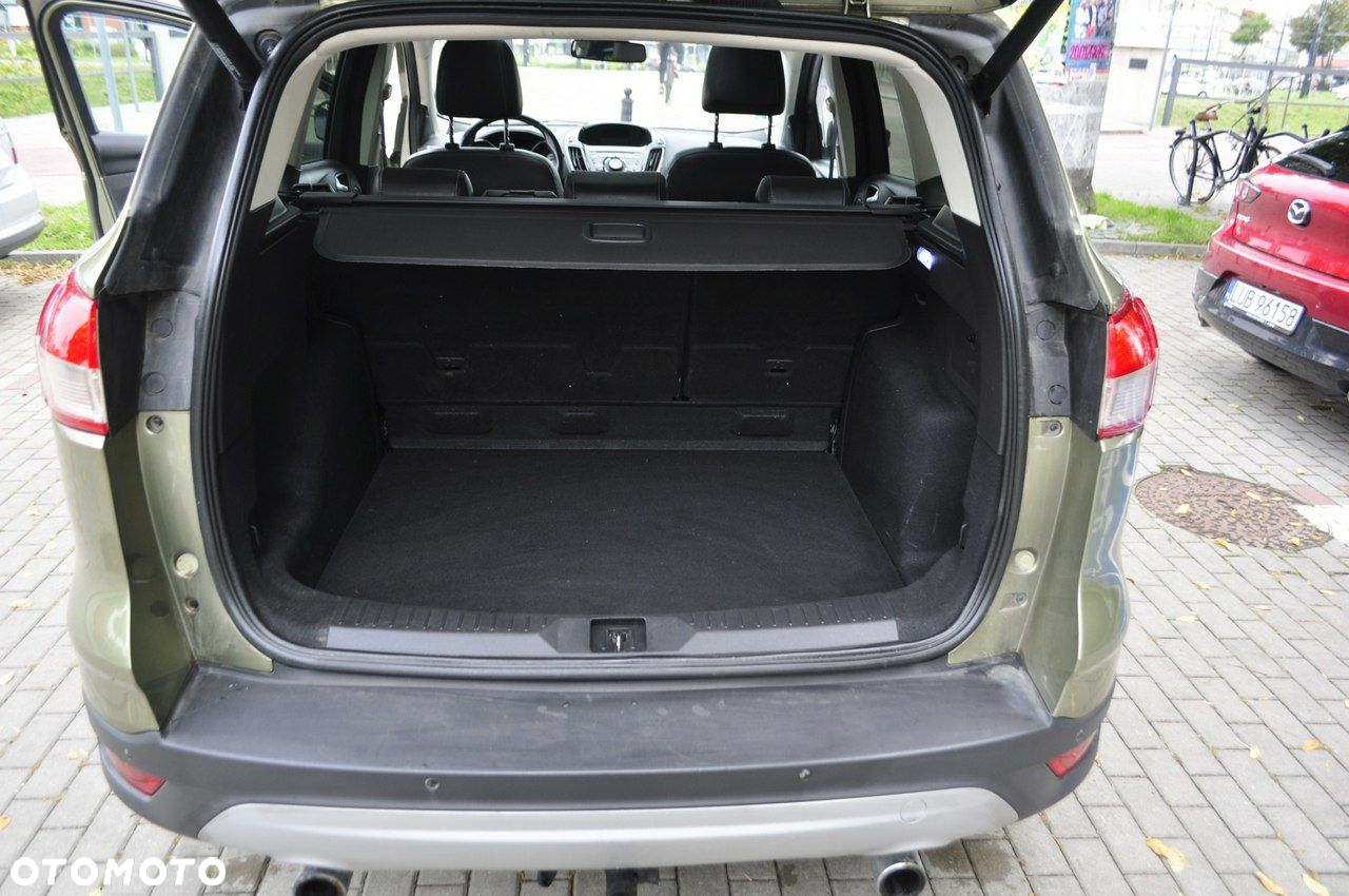 Ford Kuga 1.6 EcoBoost 4x4 Titanium - 26