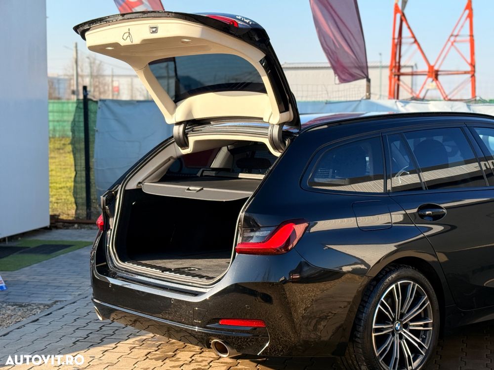 BMW Seria 3 318i Aut. Sport Line - 38