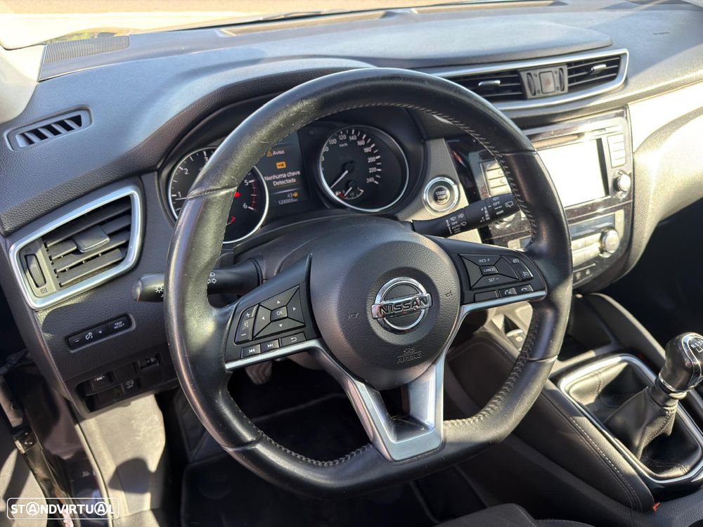 Nissan Qashqai 1.5 dCi N-Connecta J18+Led - 30