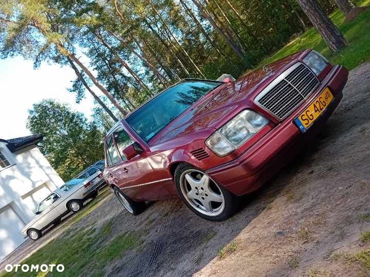 Mercedes-Benz W123 - 30