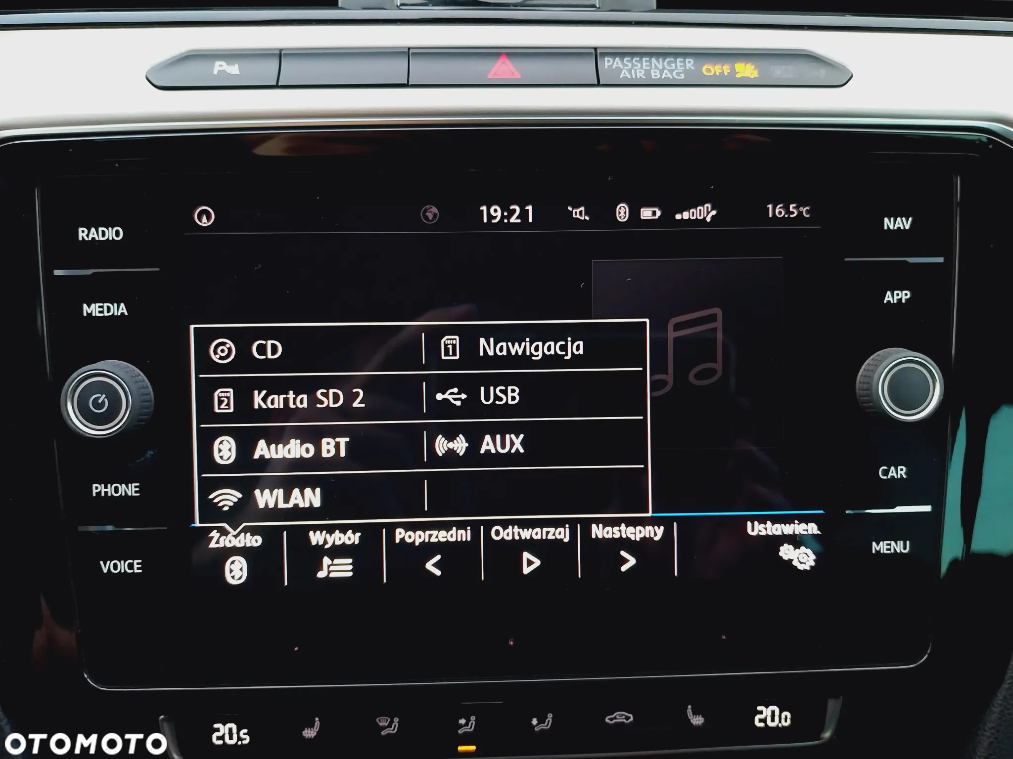 Volkswagen Passat Variant 2.0 TDI DSG (BlueMotion Technology) Highline - 25