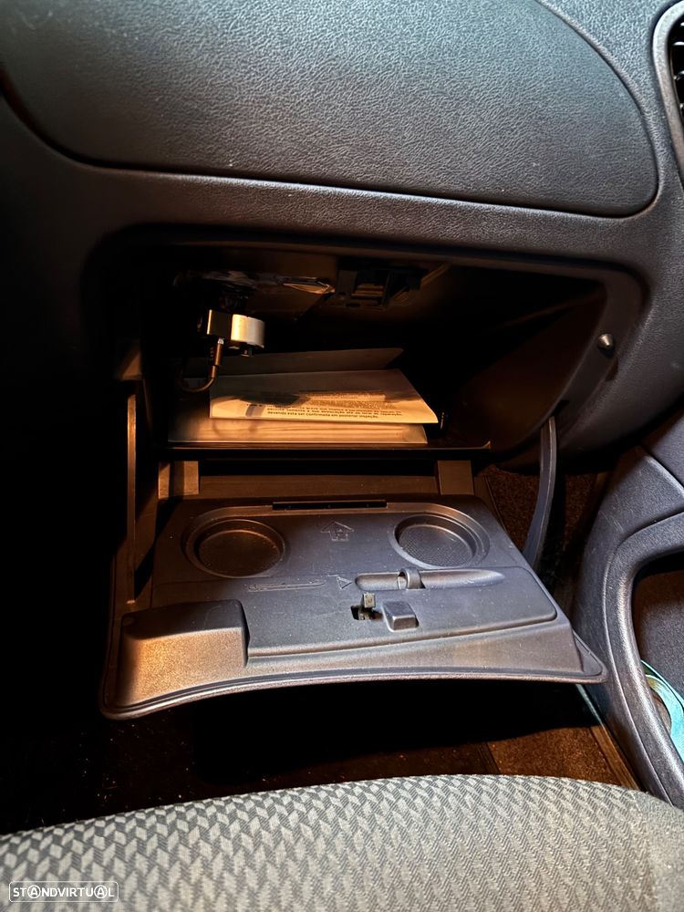 Ford Puma 1.4 16V - 19