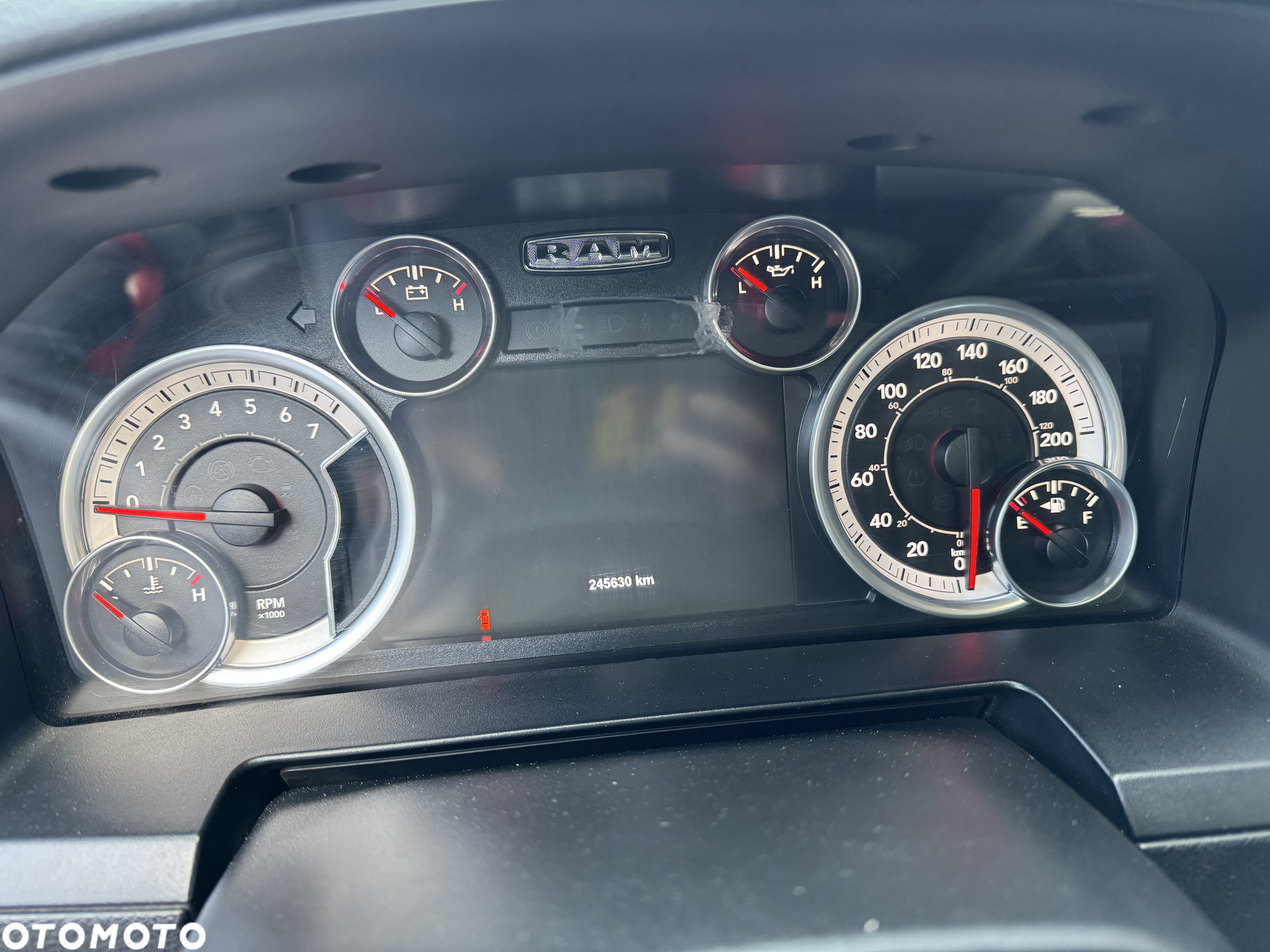 Dodge RAM 1500 5.7 4x4 - 20