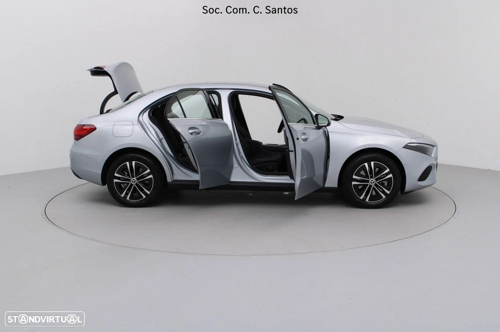 Mercedes-Benz A 250 Limousine e - 13