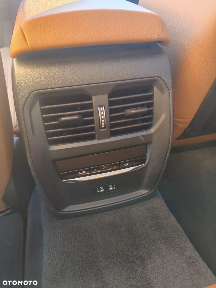 BMW Seria 3 320d Touring Sport Line - 19