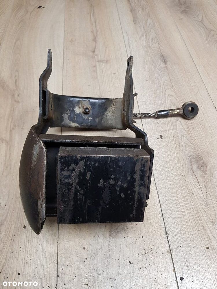 Łapa poduszka skrzyni Mitsubishi Pajero III 3,2 DID - 9