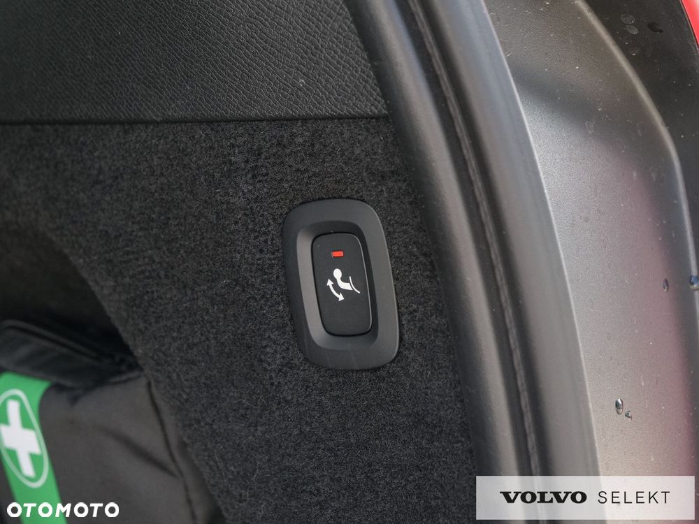 Volvo XC 90 - 38