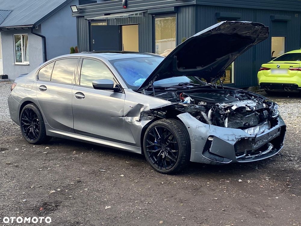 BMW Seria 3 330d xDrive mHEV M Sport - 9