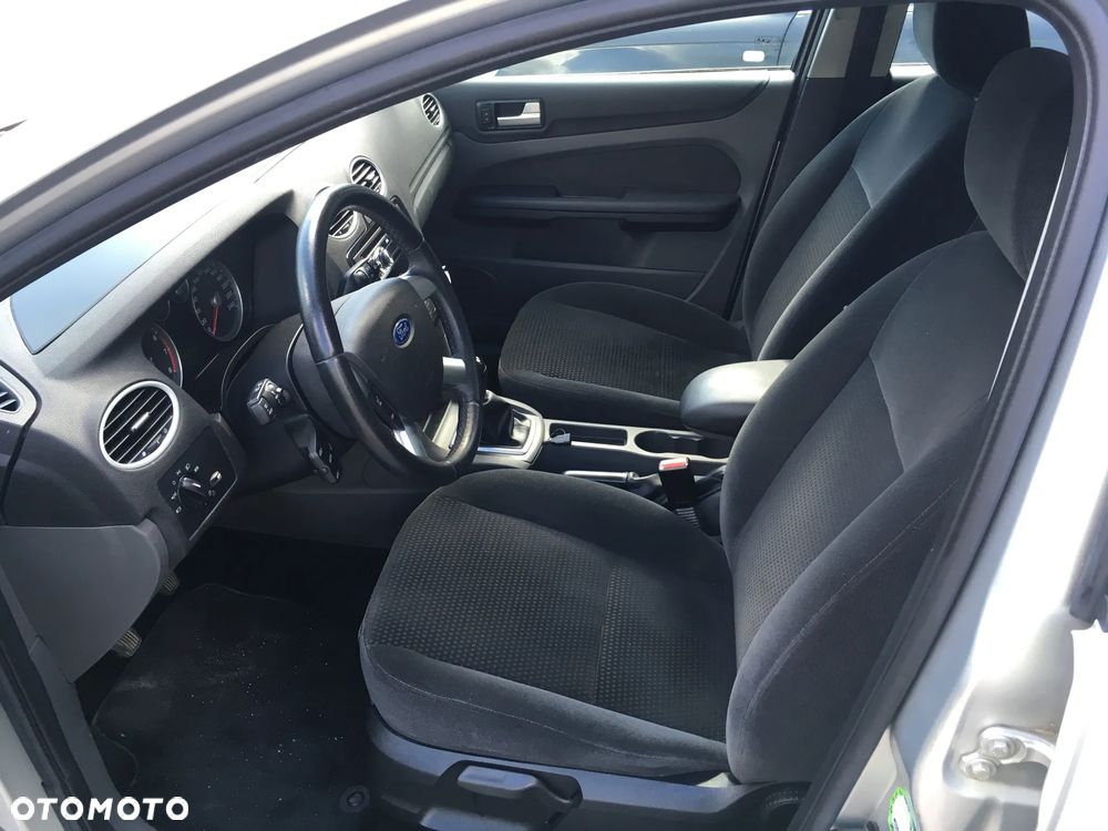 Ford Focus - 9