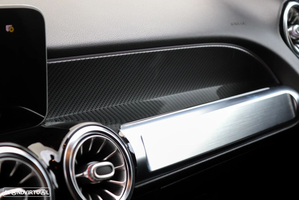 Mercedes-Benz GLB 180 d AMG Line - 25