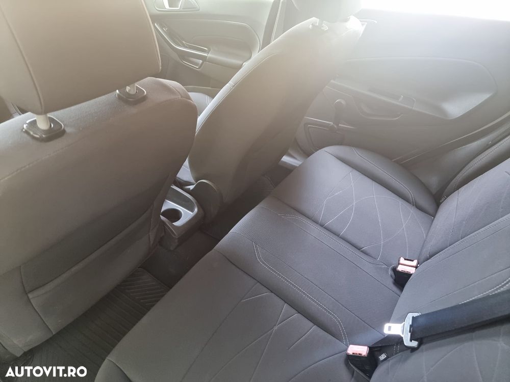 Ford Fiesta - 20
